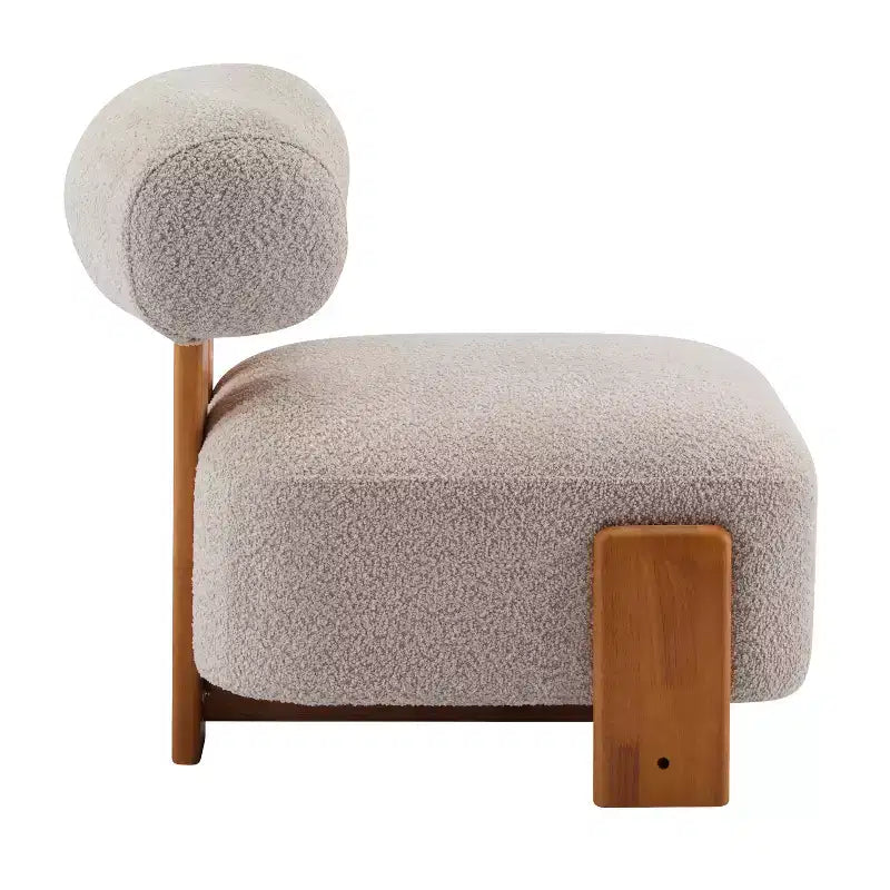 Chaise contemporaine en bouclette et hévéa
