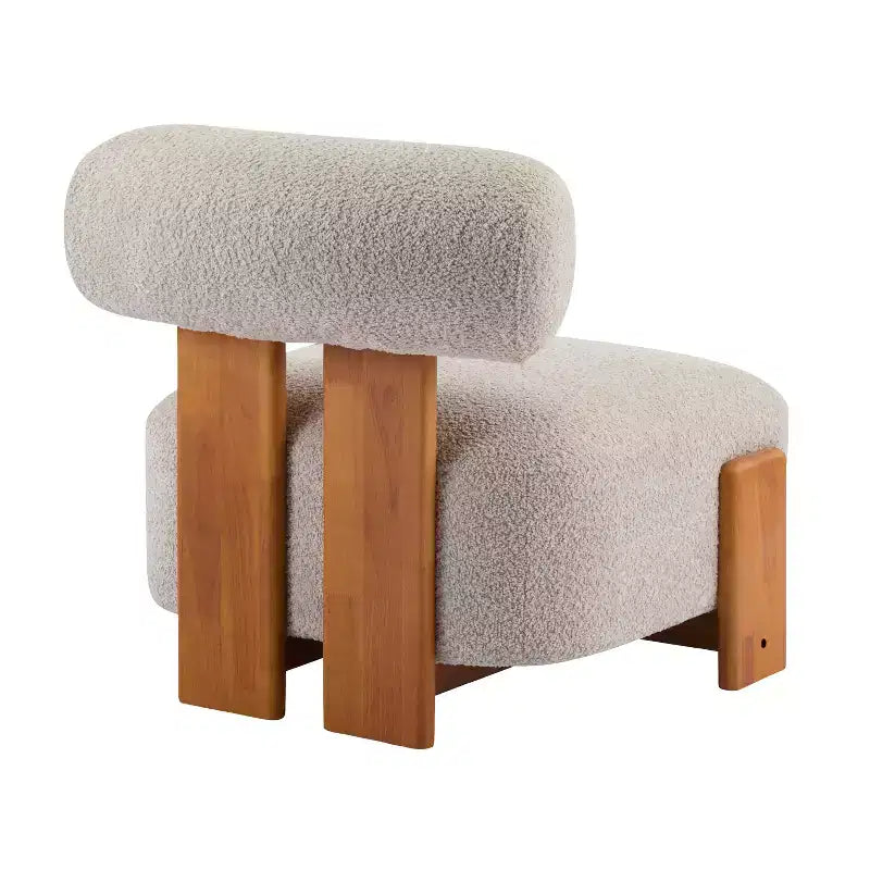 Chaise contemporaine en bouclette et hévéa
