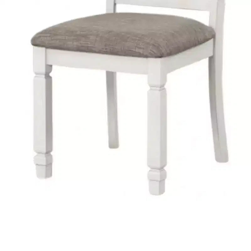 Lot de 2 chaises de salle à manger, bois blanc rustique, tissu gris, dossier à lattes
