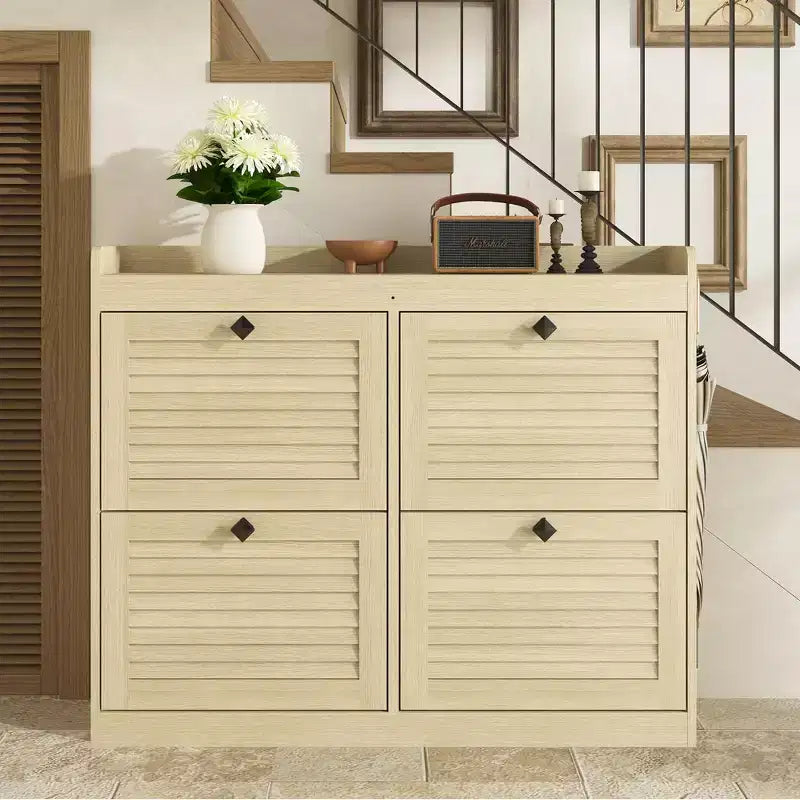 Grand meuble à chaussures avec 4 tiroirs basculants, crochets et espace de rangement – une solution de rangement de chaussures dissimulée pour les entrées, les couloirs et les salons.