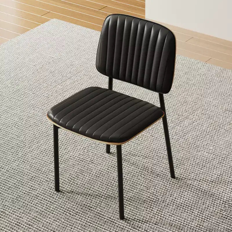 Chaise de salle à manger moderne du milieu du siècle, dossier et assise en cuir rembourrés, chaise d'appoint élégante pour cuisine salle à manger salon, noir
